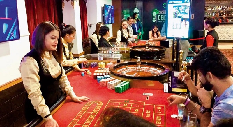 Poker Power Play: Where Every Spin Holds the Key to Riches