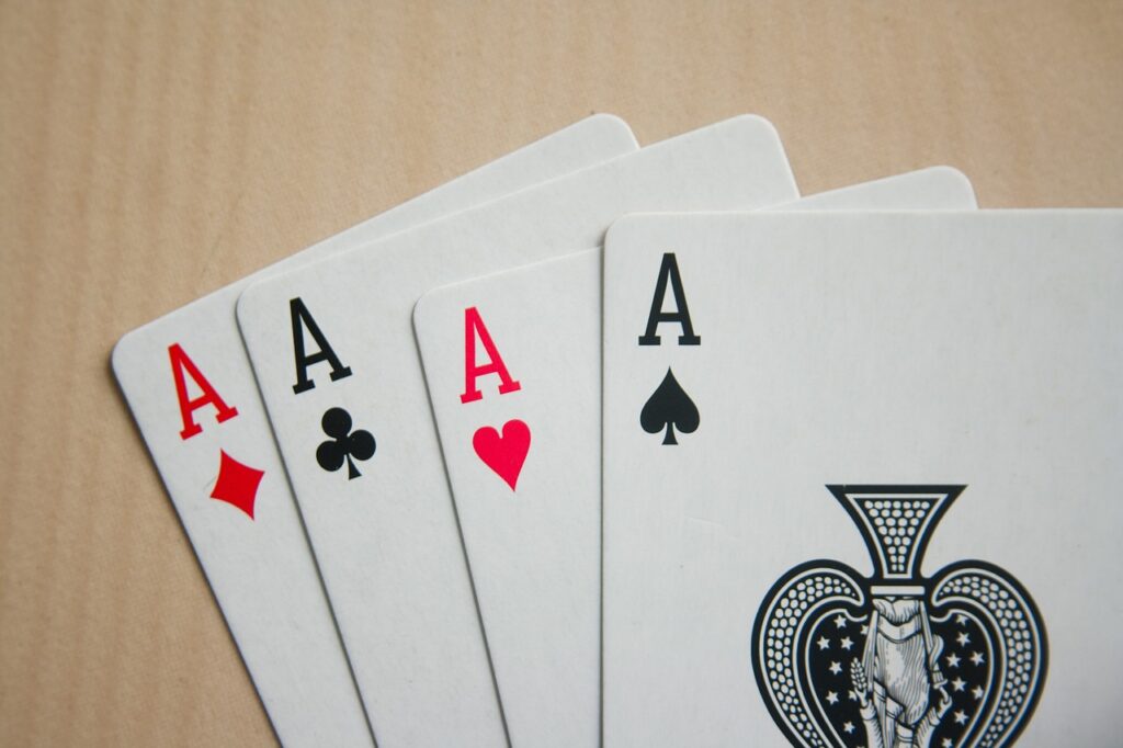 https://www.reddit.com/r/poker/comments/1u7ugof/mtt_question_open_size_with_aa_kk_qq_from_utg1/ - 【MTT策略】UTG位AA/KK/QQ加注尺寸：3bb
