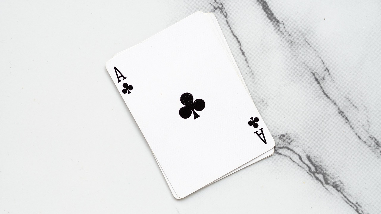 https://www.reddit.com/r/poker/comments/1u7ugof/mtt_question_open_size_with_aa_kk_qq_from_utg1/ - 【MTT策略】UTG位AA/KK/QQ加注尺寸：3bb