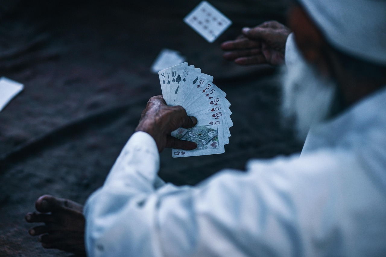 https://www.reddit.com/r/poker/comments/1u7ugof/mtt_question_open_size_with_aa_kk_qq_from_utg1/ - 【MTT策略】UTG位AA/KK/QQ加注尺寸：3bb