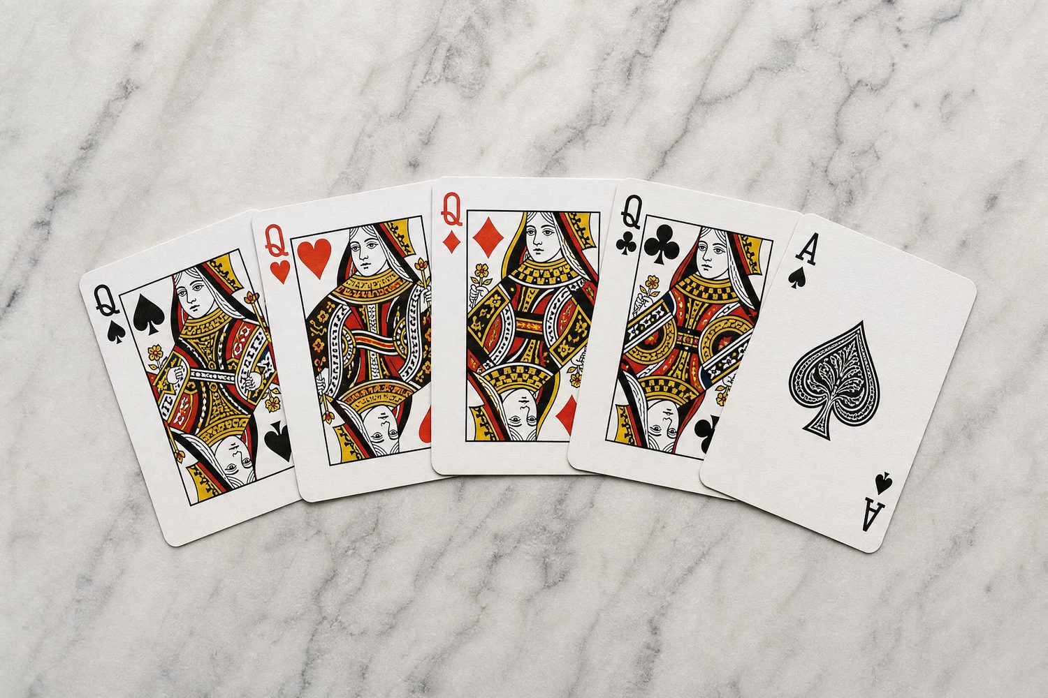 QQPOKER与德扑圈玩法区别：规则、节奏与体验的四个维度
